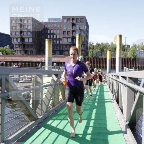 09.08.2026 - GEWOBA Citytriathlon Bremen Yannick Fuchs http://msf.ph/oto/9932268 09.08.2026 10:22:33 Schwimmen 1, 7, 25, 59, 125, 173, 239, 439, 448, 460, 476, 504, 510 meine-sportfotos.de