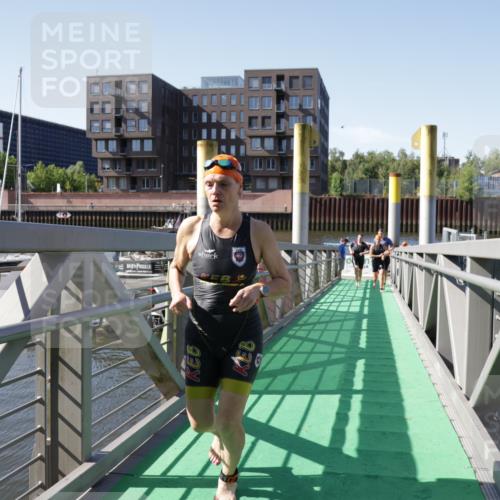 09.08.2026 - GEWOBA Citytriathlon Bremen Yannick Fuchs http://msf.ph/oto/9932321 09.08.2026 10:22:51 Schwimmen 1, 25, 39, 83, 173, 413, 439, 455, 473, 480, 494, 513 meine-sportfotos.de