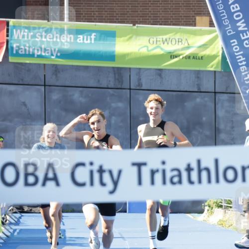 09.08.2026 - GEWOBA Citytriathlon Bremen Yannick Fuchs http://msf.ph/oto/9932332 09.08.2026 11:13:06 Ziel 231 meine-sportfotos.de