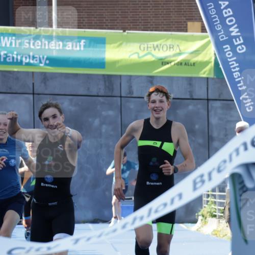 09.08.2026 - GEWOBA Citytriathlon Bremen Yannick Fuchs http://msf.ph/oto/9932341 09.08.2026 11:13:07 Ziel 231, 378 meine-sportfotos.de