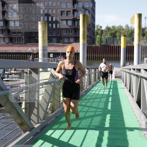 09.08.2026 - GEWOBA Citytriathlon Bremen Yannick Fuchs http://msf.ph/oto/9932359 09.08.2026 10:23:05 Schwimmen 63, 455, 471, 473, 480, 509, 513, 527 meine-sportfotos.de