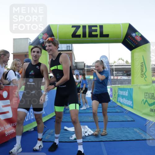 09.08.2026 - GEWOBA Citytriathlon Bremen Yannick Fuchs http://msf.ph/oto/9932368 09.08.2026 11:13:13 Ziel 231, 360, 378 meine-sportfotos.de