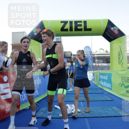 09.08.2026 - GEWOBA Citytriathlon Bremen Yannick Fuchs http://msf.ph/oto/9932370 09.08.2026 11:13:13 Ziel 231, 360, 378 meine-sportfotos.de