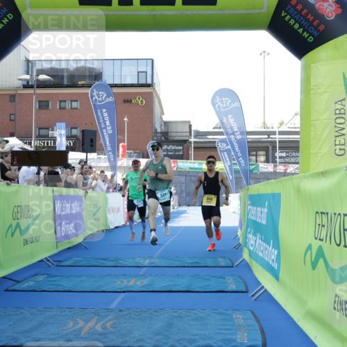 09.08.2026 - GEWOBA Citytriathlon Bremen Yannick Fuchs http://msf.ph/oto/9932393 09.08.2026 11:14:05 Ziel 221, 308 meine-sportfotos.de