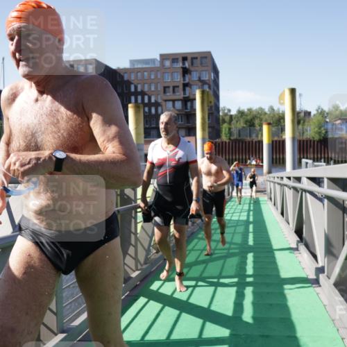 09.08.2026 - GEWOBA Citytriathlon Bremen Yannick Fuchs http://msf.ph/oto/9932403 09.08.2026 10:23:27 Schwimmen 243, 420, 423, 436, 530 meine-sportfotos.de