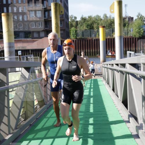 09.08.2026 - GEWOBA Citytriathlon Bremen Yannick Fuchs http://msf.ph/oto/9932413 09.08.2026 10:23:33 Schwimmen 243, 249, 420, 423, 436, 459, 530 meine-sportfotos.de