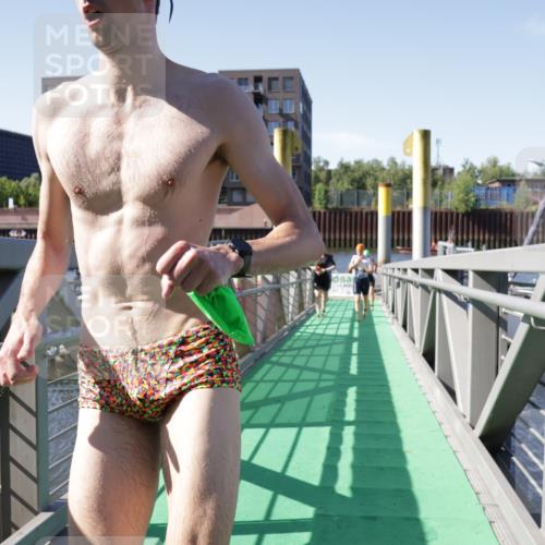 09.08.2026 - GEWOBA Citytriathlon Bremen Yannick Fuchs http://msf.ph/oto/9932421 09.08.2026 10:23:36 Schwimmen 207, 243, 249, 420, 423, 426, 436, 459, 530 meine-sportfotos.de