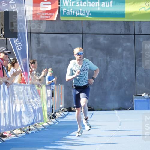 09.08.2026 - GEWOBA Citytriathlon Bremen Yannick Fuchs http://msf.ph/oto/9932422 09.08.2026 11:14:29 Ziel 314 meine-sportfotos.de