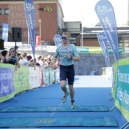 09.08.2026 - GEWOBA Citytriathlon Bremen Yannick Fuchs http://msf.ph/oto/9932431 09.08.2026 11:14:33 Ziel 314 meine-sportfotos.de