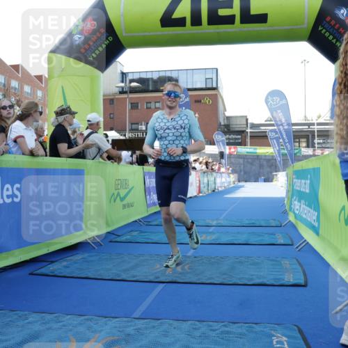 09.08.2026 - GEWOBA Citytriathlon Bremen Yannick Fuchs http://msf.ph/oto/9932433 09.08.2026 11:14:34 Ziel 314 meine-sportfotos.de