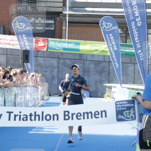 09.08.2026 - GEWOBA Citytriathlon Bremen Yannick Fuchs http://msf.ph/oto/9932448 09.08.2026 11:14:58 Ziel 358, 517 meine-sportfotos.de
