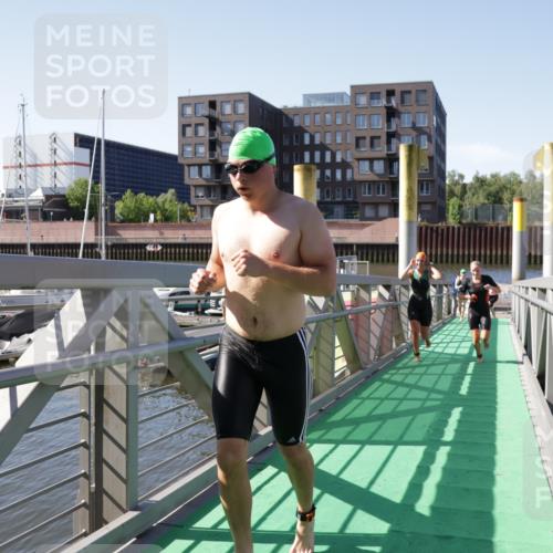 09.08.2026 - GEWOBA Citytriathlon Bremen Yannick Fuchs http://msf.ph/oto/9932456 09.08.2026 10:24:05 Schwimmen 131, 215, 424, 425, 451, 521 meine-sportfotos.de