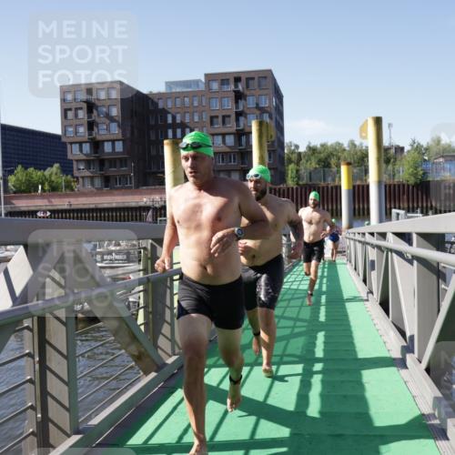 09.08.2026 - GEWOBA Citytriathlon Bremen Yannick Fuchs http://msf.ph/oto/9932490 09.08.2026 10:24:19 Schwimmen 103, 193, 195, 215, 217, 409, 424, 425, 444 meine-sportfotos.de