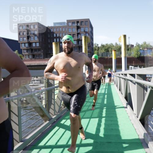09.08.2026 - GEWOBA Citytriathlon Bremen Yannick Fuchs http://msf.ph/oto/9932492 09.08.2026 10:24:20 Schwimmen 103, 193, 195, 215, 217, 409, 424, 425, 435, 444 meine-sportfotos.de