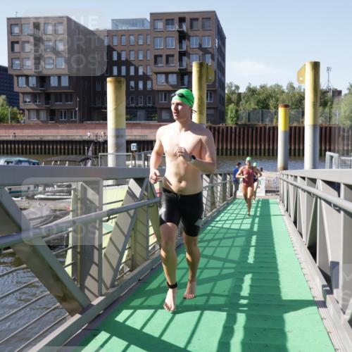 09.08.2026 - GEWOBA Citytriathlon Bremen Yannick Fuchs http://msf.ph/oto/9932511 09.08.2026 10:24:31 Schwimmen 47, 87, 103, 195, 209, 217, 409, 435 meine-sportfotos.de