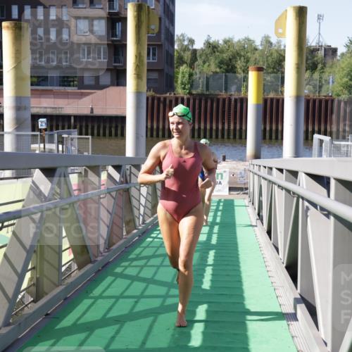 09.08.2026 - GEWOBA Citytriathlon Bremen Yannick Fuchs http://msf.ph/oto/9932517 09.08.2026 10:24:34 Schwimmen 47, 87, 103, 195, 209, 217, 409, 435 meine-sportfotos.de