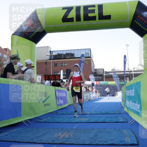 09.08.2026 - GEWOBA Citytriathlon Bremen Yannick Fuchs http://msf.ph/oto/9932522 09.08.2026 11:15:20 Ziel 416, 529 meine-sportfotos.de