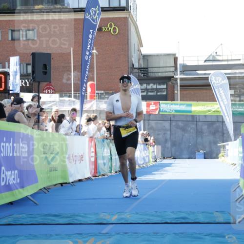 09.08.2026 - GEWOBA Citytriathlon Bremen Yannick Fuchs http://msf.ph/oto/9932534 09.08.2026 11:15:24 Ziel 529 meine-sportfotos.de