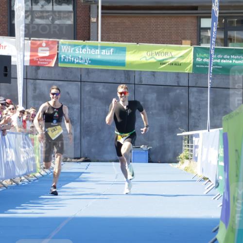 09.08.2026 - GEWOBA Citytriathlon Bremen Yannick Fuchs http://msf.ph/oto/9932569 09.08.2026 11:15:52 Ziel 322, 523 meine-sportfotos.de
