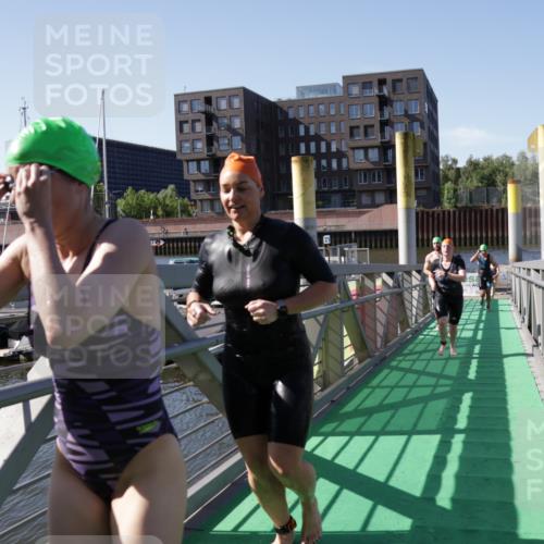 09.08.2026 - GEWOBA Citytriathlon Bremen Yannick Fuchs http://msf.ph/oto/9932585 09.08.2026 10:24:55 Schwimmen 17, 89, 99, 109, 119, 143, 175, 177, 235, 434, 491, 512 meine-sportfotos.de