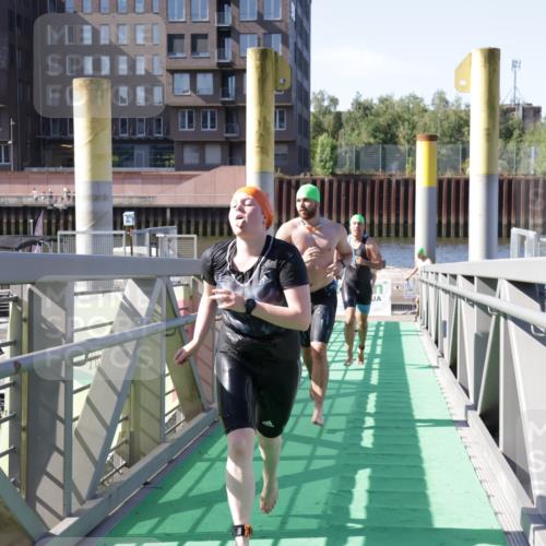 09.08.2026 - GEWOBA Citytriathlon Bremen Yannick Fuchs http://msf.ph/oto/9932589 09.08.2026 10:24:57 Schwimmen 3, 17, 89, 99, 109, 119, 143, 175, 177, 235, 434, 491, 512 meine-sportfotos.de
