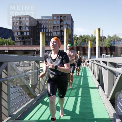 09.08.2026 - GEWOBA Citytriathlon Bremen Yannick Fuchs http://msf.ph/oto/9932593 09.08.2026 10:24:57 Schwimmen 3, 17, 89, 99, 109, 119, 143, 175, 177, 235, 434, 491, 512 meine-sportfotos.de