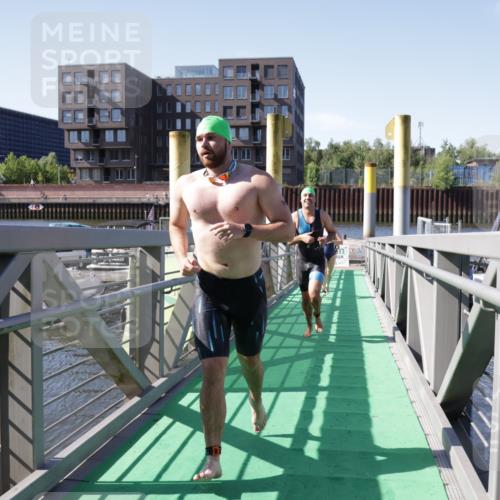 09.08.2026 - GEWOBA Citytriathlon Bremen Yannick Fuchs http://msf.ph/oto/9932598 09.08.2026 10:24:59 Schwimmen 3, 17, 89, 99, 109, 119, 175, 177, 235, 434, 491, 512 meine-sportfotos.de