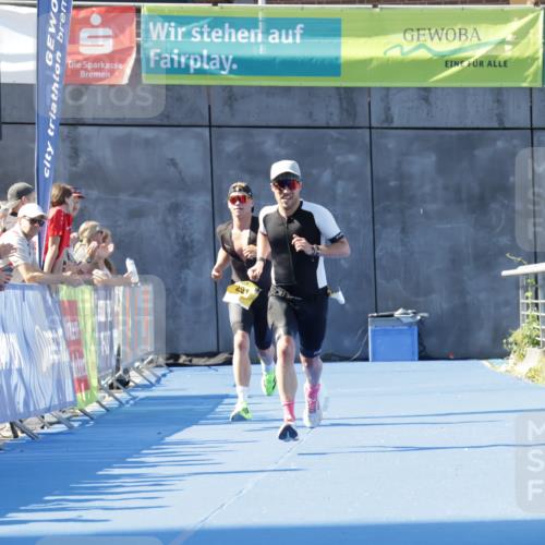 09.08.2026 - GEWOBA Citytriathlon Bremen Yannick Fuchs http://msf.ph/oto/9932607 09.08.2026 11:16:15 Ziel 291, 348 meine-sportfotos.de