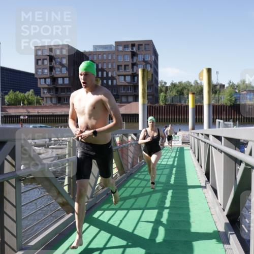 09.08.2026 - GEWOBA Citytriathlon Bremen Yannick Fuchs http://msf.ph/oto/9932613 09.08.2026 10:25:03 Schwimmen 3, 17, 37, 89, 99, 119, 123, 175, 177, 434, 491 meine-sportfotos.de