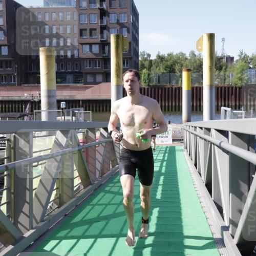 09.08.2026 - GEWOBA Citytriathlon Bremen Yannick Fuchs http://msf.ph/oto/9932620 09.08.2026 10:25:07 Schwimmen 3, 37, 89, 99, 107, 119, 123, 175, 434, 491 meine-sportfotos.de