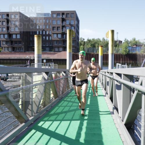 09.08.2026 - GEWOBA Citytriathlon Bremen Yannick Fuchs http://msf.ph/oto/9932659 09.08.2026 10:25:20 Schwimmen 37, 41, 95, 107, 113, 123, 137, 157, 163, 201, 225, 229, 431 meine-sportfotos.de