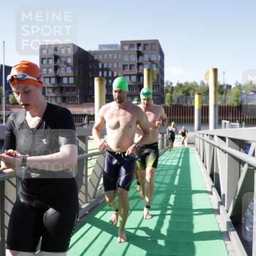 09.08.2026 - GEWOBA Citytriathlon Bremen Yannick Fuchs http://msf.ph/oto/9932676 09.08.2026 10:25:23 Schwimmen 41, 95, 107, 113, 137, 157, 163, 187, 201, 225, 229, 431 meine-sportfotos.de
