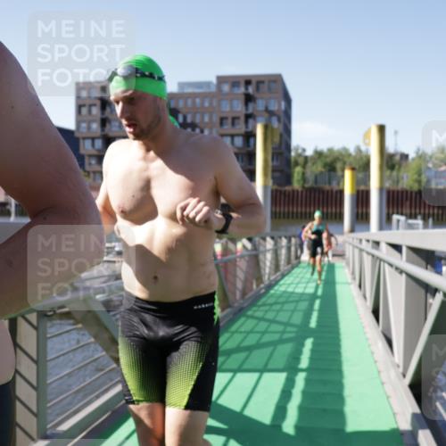 09.08.2026 - GEWOBA Citytriathlon Bremen Yannick Fuchs http://msf.ph/oto/9932681 09.08.2026 10:25:24 Schwimmen 41, 95, 107, 113, 137, 157, 163, 187, 201, 225, 229, 431 meine-sportfotos.de