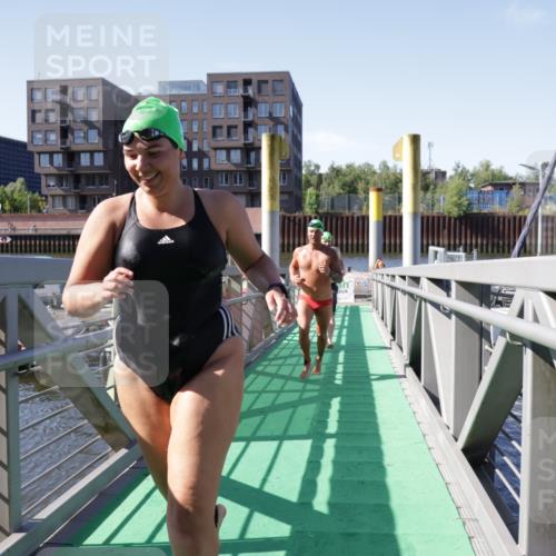09.08.2026 - GEWOBA Citytriathlon Bremen Yannick Fuchs http://msf.ph/oto/9932699 09.08.2026 10:25:30 Schwimmen 15, 95, 113, 137, 151, 157, 163, 187, 201, 211, 225, 229, 431 meine-sportfotos.de