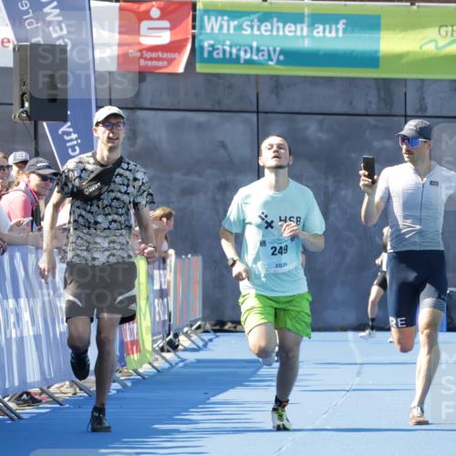 09.08.2026 - GEWOBA Citytriathlon Bremen Yannick Fuchs http://msf.ph/oto/9932723 09.08.2026 11:16:52 Ziel 131, 249, 321 meine-sportfotos.de