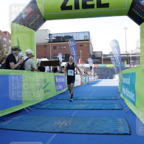 09.08.2026 - GEWOBA Citytriathlon Bremen Yannick Fuchs http://msf.ph/oto/9932776 09.08.2026 11:17:02 Ziel 125, 296 meine-sportfotos.de