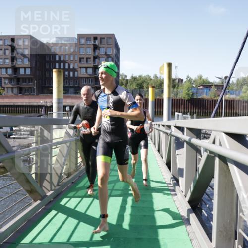 09.08.2026 - GEWOBA Citytriathlon Bremen Yannick Fuchs http://msf.ph/oto/9932781 09.08.2026 10:25:56 Schwimmen 29, 57, 129, 141, 153, 179, 181, 241, 422, 429, 485 meine-sportfotos.de