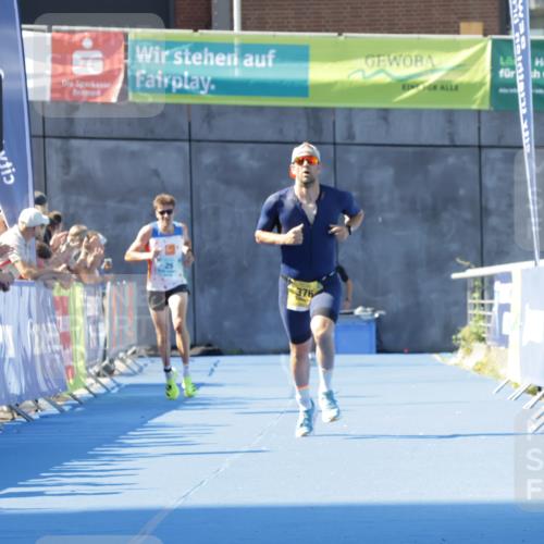 09.08.2026 - GEWOBA Citytriathlon Bremen Yannick Fuchs http://msf.ph/oto/9932787 09.08.2026 11:17:34 Ziel 25, 376 meine-sportfotos.de