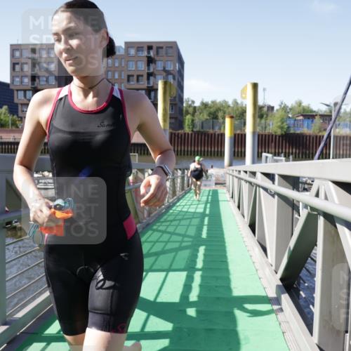 09.08.2026 - GEWOBA Citytriathlon Bremen Yannick Fuchs http://msf.ph/oto/9932788 09.08.2026 10:25:57 Schwimmen 29, 57, 129, 141, 153, 179, 181, 241, 422, 429, 485 meine-sportfotos.de