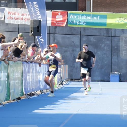 09.08.2026 - GEWOBA Citytriathlon Bremen Yannick Fuchs http://msf.ph/oto/9932833 09.08.2026 11:17:45 Ziel 59, 290 meine-sportfotos.de