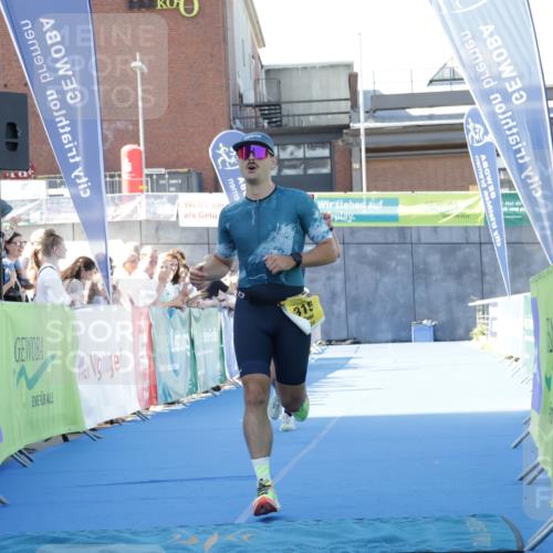 09.08.2026 - GEWOBA Citytriathlon Bremen Yannick Fuchs http://msf.ph/oto/9932862 09.08.2026 11:17:56 Ziel 315, 389 meine-sportfotos.de