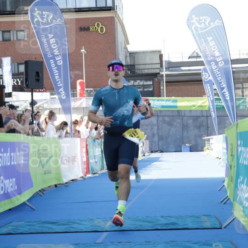 09.08.2026 - GEWOBA Citytriathlon Bremen Yannick Fuchs http://msf.ph/oto/9932866 09.08.2026 11:17:56 Ziel 315, 389 meine-sportfotos.de