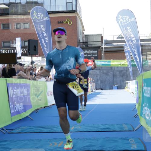 09.08.2026 - GEWOBA Citytriathlon Bremen Yannick Fuchs http://msf.ph/oto/9932872 09.08.2026 11:17:56 Ziel 315, 389 meine-sportfotos.de