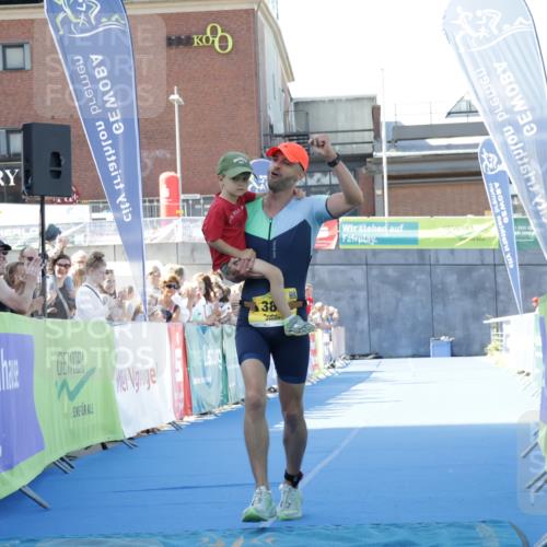 09.08.2026 - GEWOBA Citytriathlon Bremen Yannick Fuchs http://msf.ph/oto/9932879 09.08.2026 11:17:58 Ziel 315, 389 meine-sportfotos.de