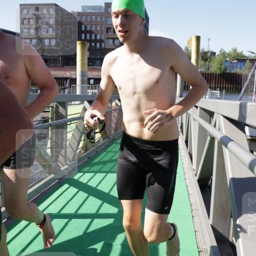 09.08.2026 - GEWOBA Citytriathlon Bremen Yannick Fuchs http://msf.ph/oto/9932881 09.08.2026 10:26:57 Schwimmen 9, 19, 53, 71, 117, 155, 411 meine-sportfotos.de