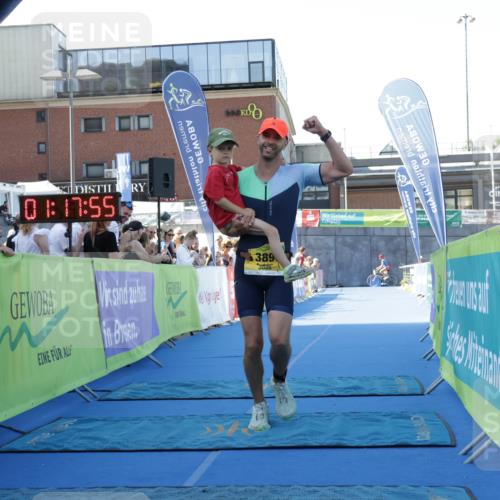 09.08.2026 - GEWOBA Citytriathlon Bremen Yannick Fuchs http://msf.ph/oto/9932893 09.08.2026 11:17:59 Ziel 315, 389 meine-sportfotos.de