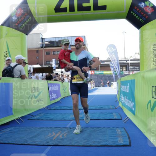 09.08.2026 - GEWOBA Citytriathlon Bremen Yannick Fuchs http://msf.ph/oto/9932896 09.08.2026 11:17:59 Ziel 315, 389 meine-sportfotos.de