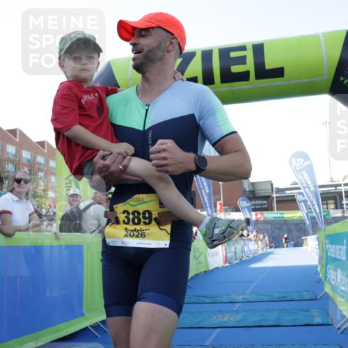 09.08.2026 - GEWOBA Citytriathlon Bremen Yannick Fuchs http://msf.ph/oto/9932902 09.08.2026 11:18:00 Ziel 315, 389 meine-sportfotos.de