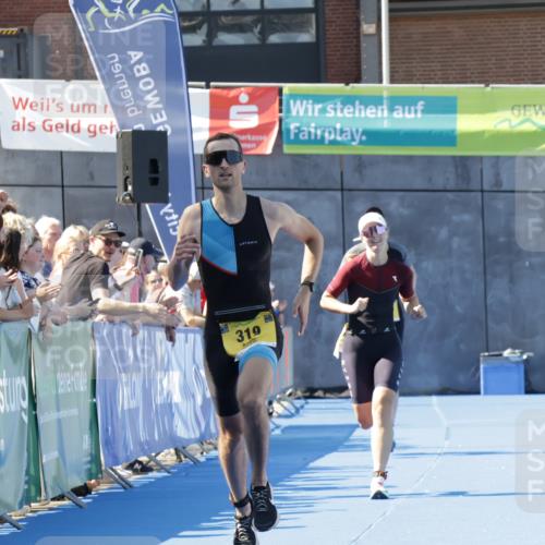 09.08.2026 - GEWOBA Citytriathlon Bremen Yannick Fuchs http://msf.ph/oto/9932904 09.08.2026 11:18:07 Ziel 318, 319, 463 meine-sportfotos.de