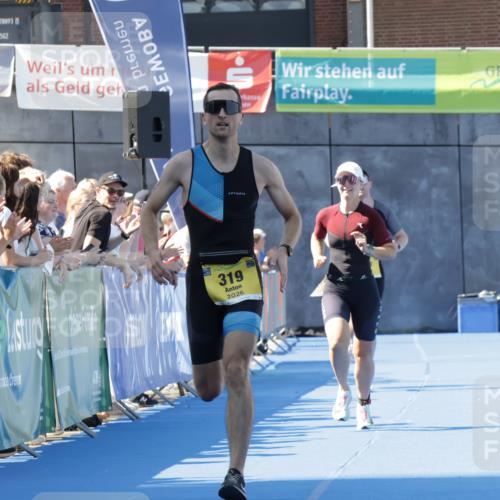 09.08.2026 - GEWOBA Citytriathlon Bremen Yannick Fuchs http://msf.ph/oto/9932907 09.08.2026 11:18:07 Ziel 318, 319, 463 meine-sportfotos.de